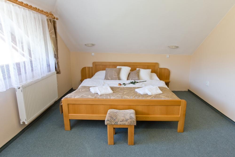 Hotel Gobor Vitanová Exteriör bild
