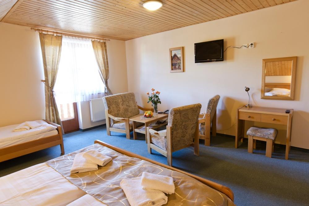 Hotel Gobor Vitanová Exteriör bild